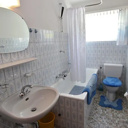 Apartment Royal Ii *